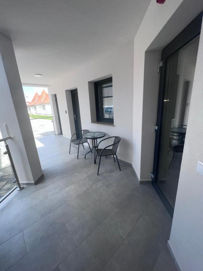 Jam Panzio Hotell Kapuvár Exteriör bild
