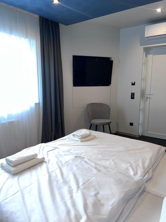 Jam Panzio Hotell Kapuvár Exteriör bild