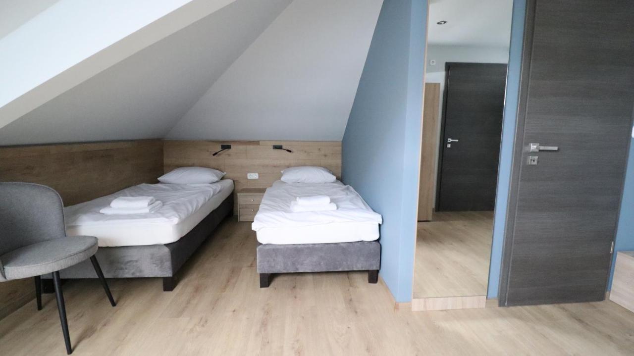 Jam Panzio Hotell Kapuvár Exteriör bild