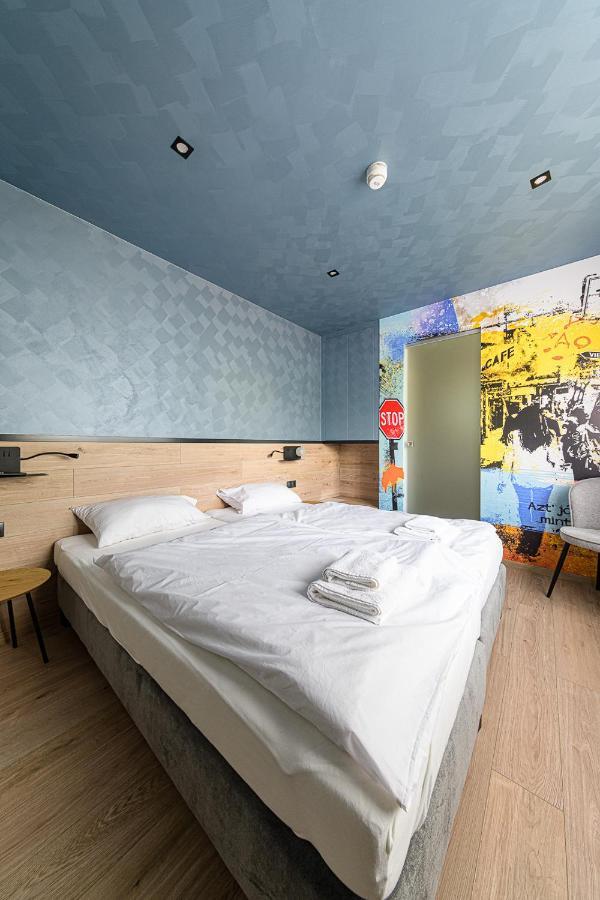 Jam Panzio Hotell Kapuvár Exteriör bild