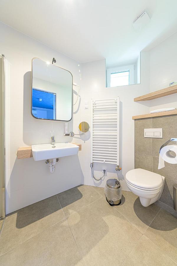 Jam Panzio Hotell Kapuvár Exteriör bild